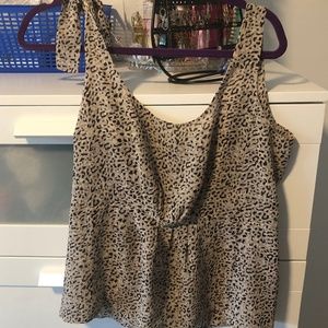 Shoulder tie leopard print sleeveless top